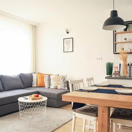 Skovde Apartment Antalya