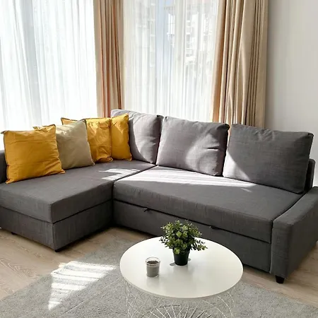 Skovde Apartment *